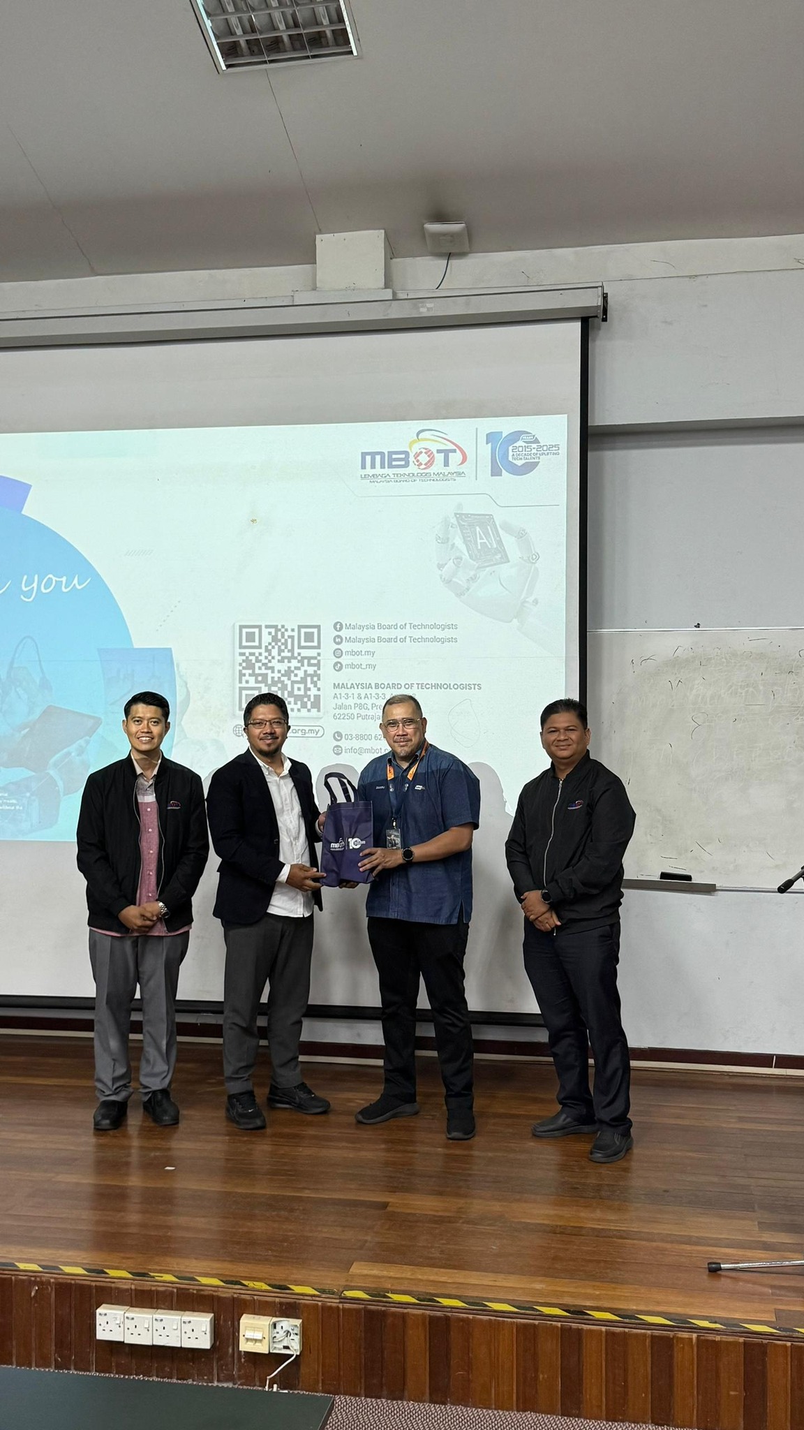 Article gallery image 1